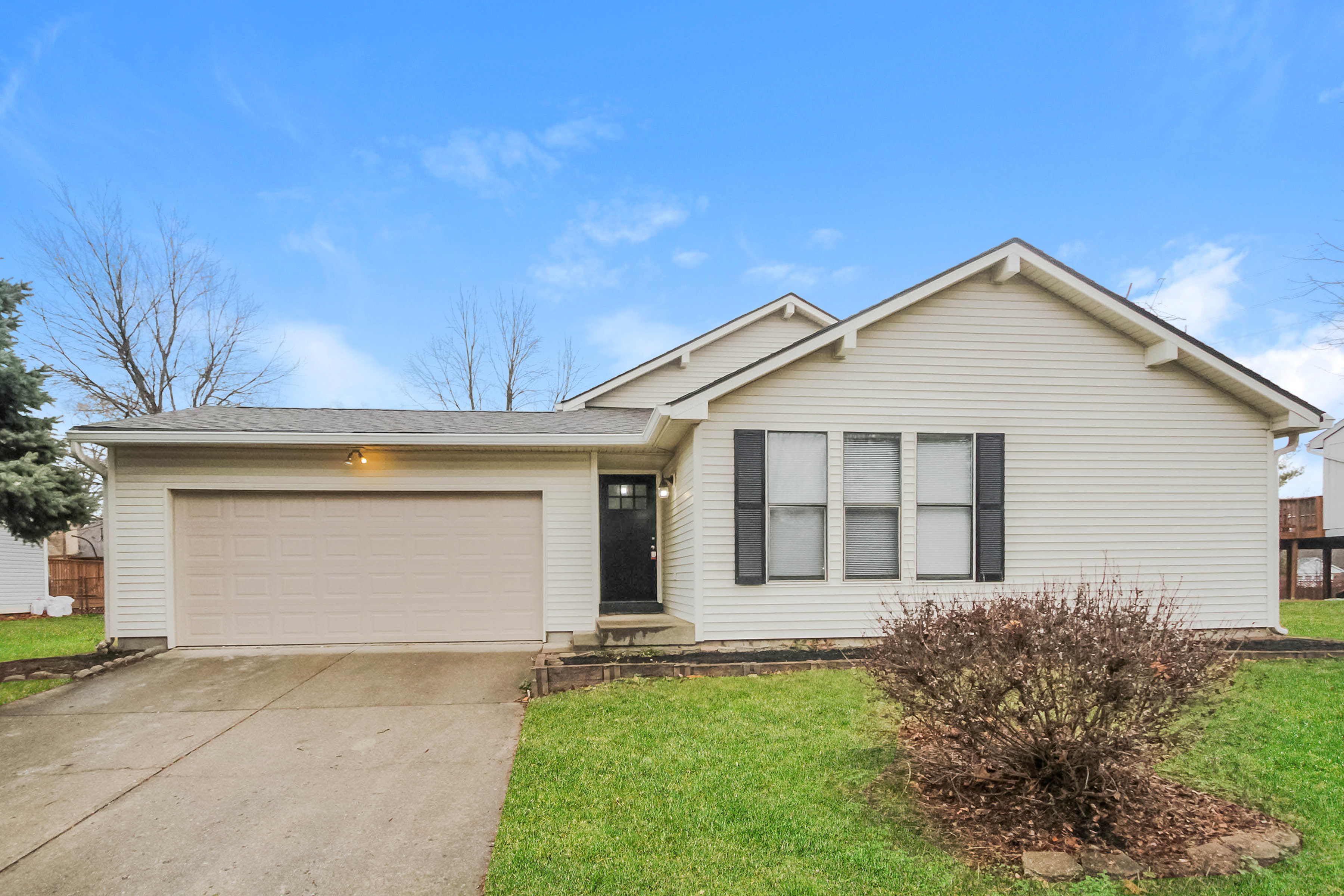 4212 Clayburn Dr Indianapolis, IN 46268